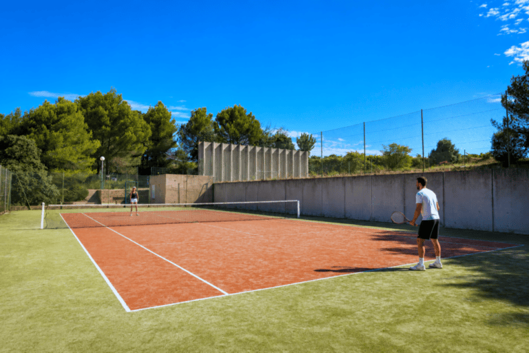 Tennis — Le Hameau des Oliviers à Vaison-la-Romaine