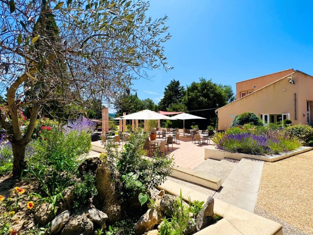 Bandeau — Le Hameau des Oliviers à Vaison-la-Romaine