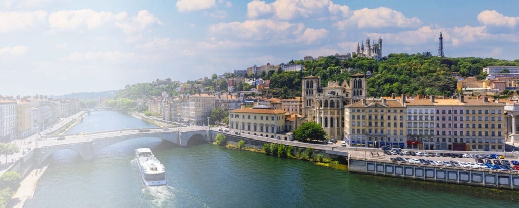 Lyon et la dombes sejours thematiques domaine de sainte croix… — Le Domaine de Sainte-Croix à Sainte-Croix