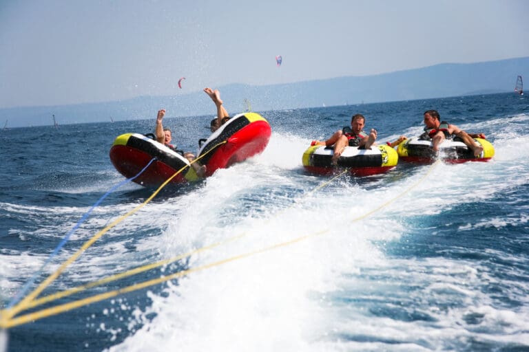 Youngsters tubing – Towable tube rides